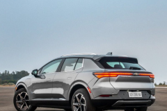 Chevrolet-Equinox-EV-8065