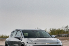 Chevrolet-Equinox-EV-8135