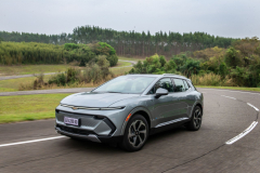 Chevrolet-Equinox-EV-8277