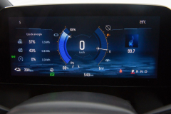 Chevrolet-Equinox-EV-8524