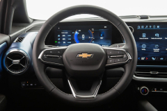 Chevrolet-Equinox-EV-8557